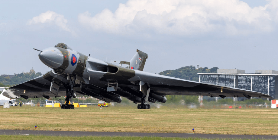 Avro Vulcan, британский бомбардировщик, британская авиация