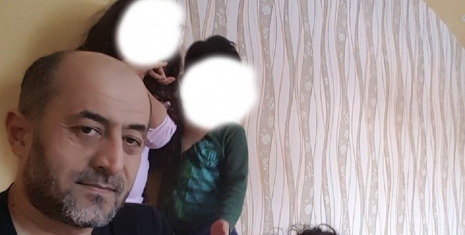 Алишер Хайдаров с детьми