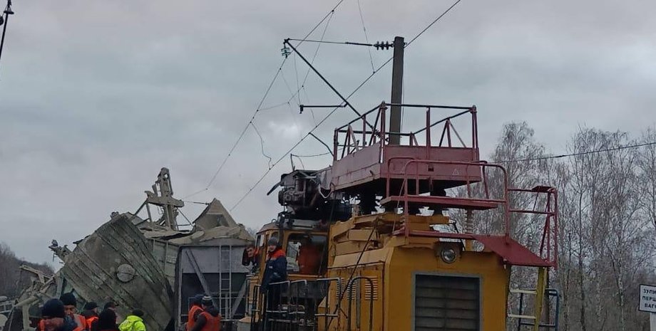 Потяг під Коростенем зійшов з рейок