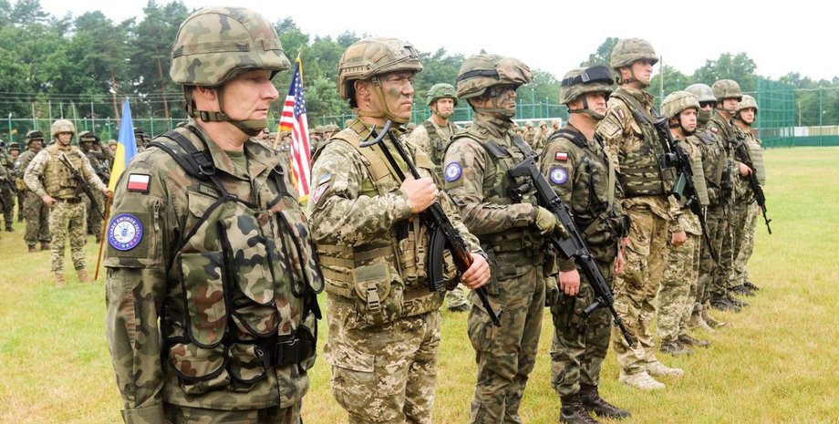 три меча стартували