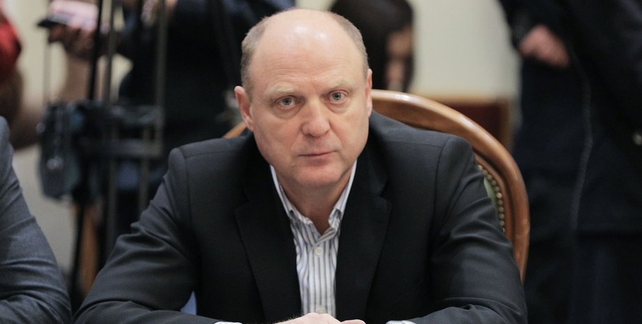 Бурмич объяснил повышение зарплат нардепам Анатолий Бурмич