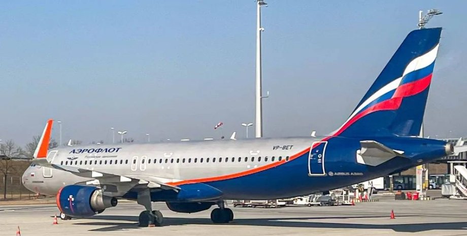 Platba za parkování za letadlo Aeroflot začala běžet 27. února 2022 3 dny po vel...