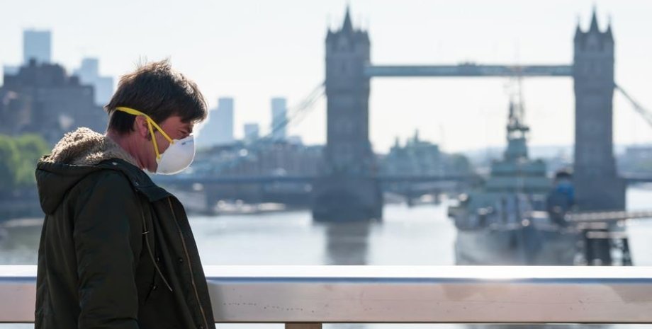 Чоловік, коронавірус, Лондон, Великобританія, Англія, covid 19