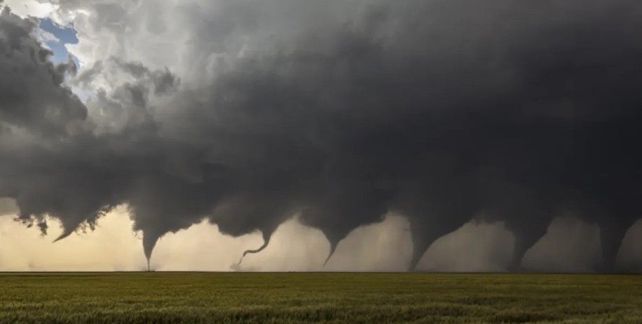 торнадо смерч торнадо в Україні
