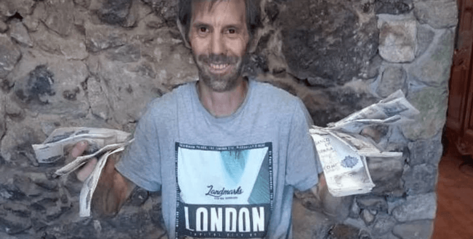 Схованка з грошима, банки Nesquik, іспанські песети, знахідка при ремонті, Тоньо Пінейро, Луго, Іспанія, старі гроші