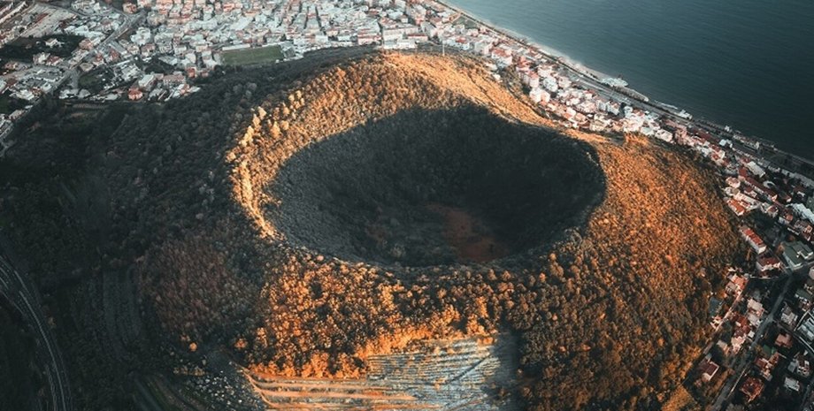 Флегрейские поля