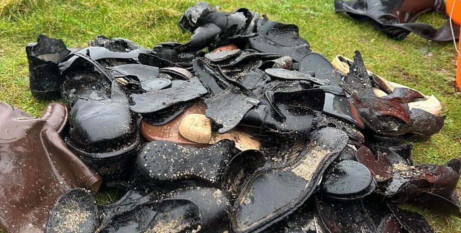 Взуття на пляжі Вельса