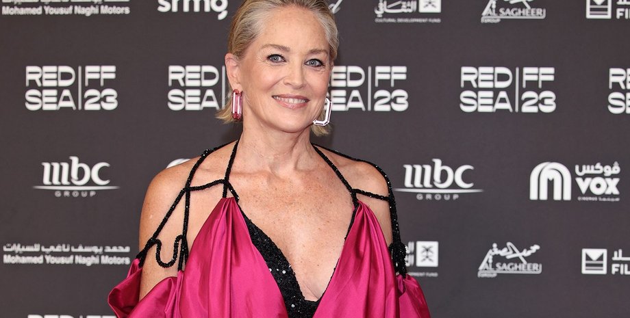 Шэрон Стоун, красная дорожка, саудовская аравия, Red Sea International Film Festival 2023