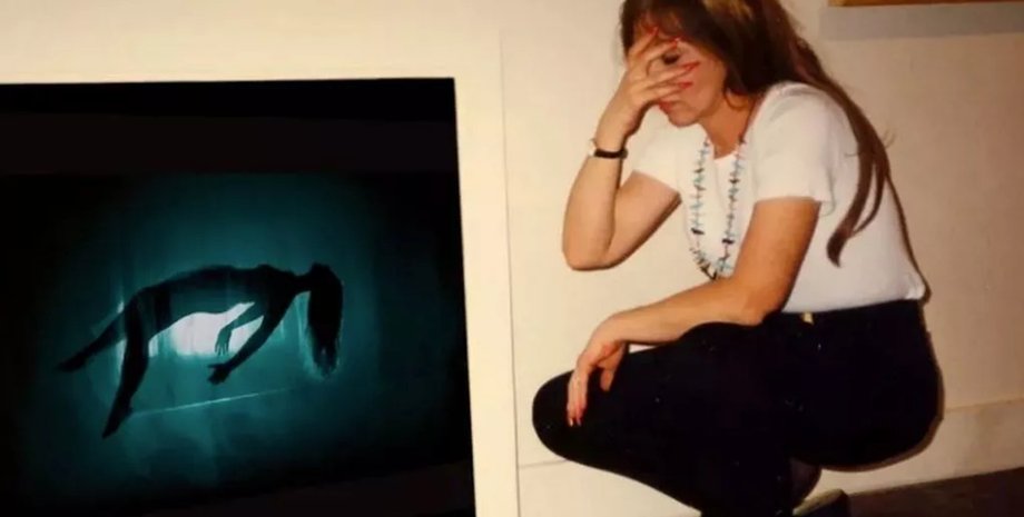 Женщину похитили инопланетяне, пришельцы, встреча с инопланетянами, похожи на динозавров, подняли в воздух, парила над мостом, людей похищали пришельцы