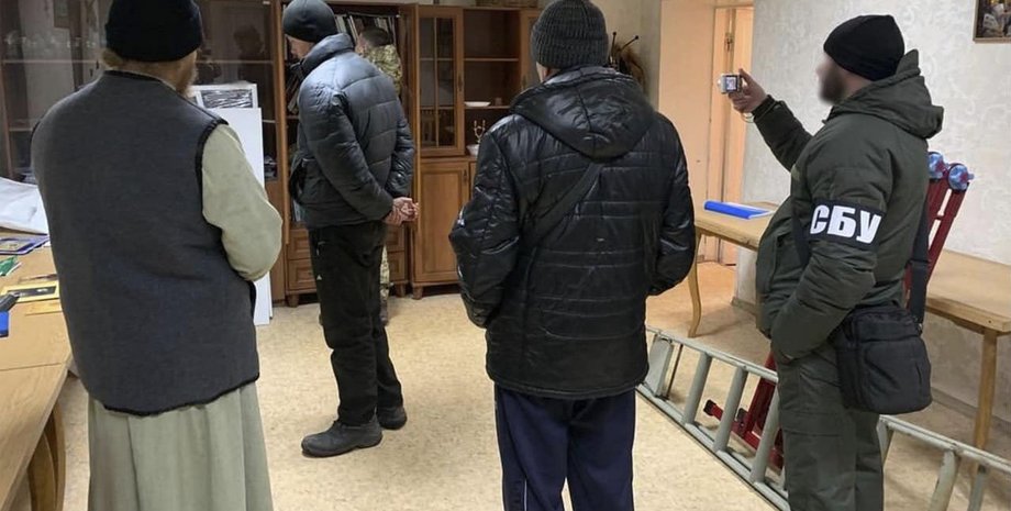 Обшуки СБУ у храмах УПЦ МП