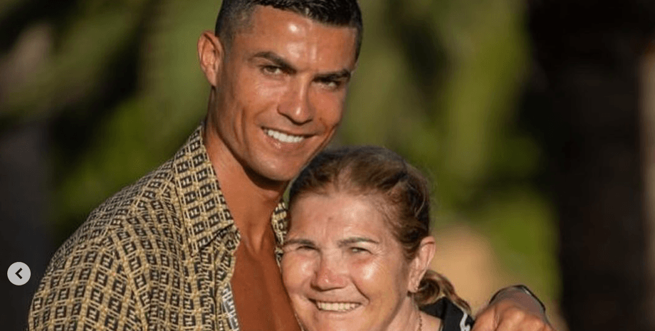 Кріштіану Роналду діти, джорджина родрігес, день матері, мама кріштіану роналду, маріа долореш