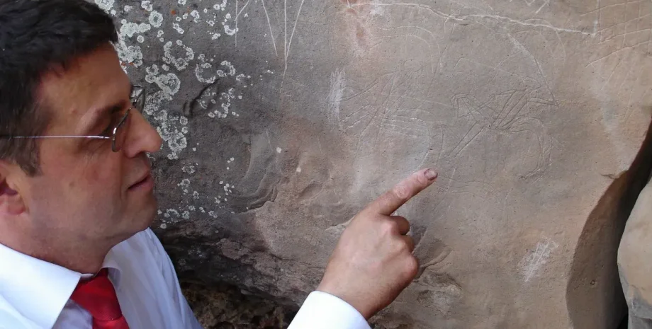 резьба, надписи, Турция, ученый, Орду