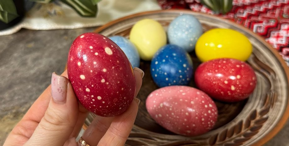 Как покрасить яйца Окрашенные яйца