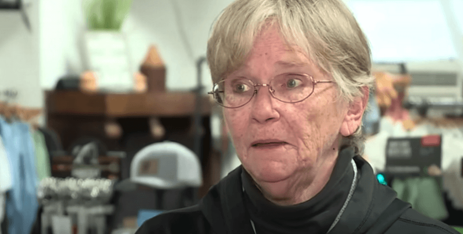 Женщина, пенсионерка,