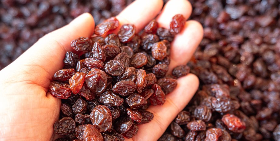 Изюм, из чего делают изюм, сухой виноград, виноград, фрукты, секрет создания изюма, соцсети, люди не знали, сносит крышу