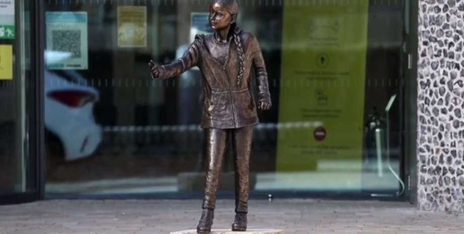 Грета Тунберг, скульптура, фото