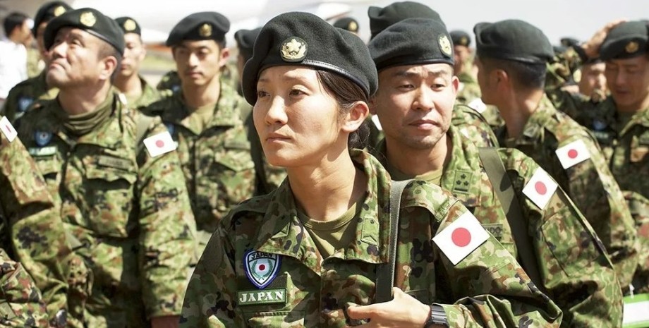 солдаты Сил обороны Японии