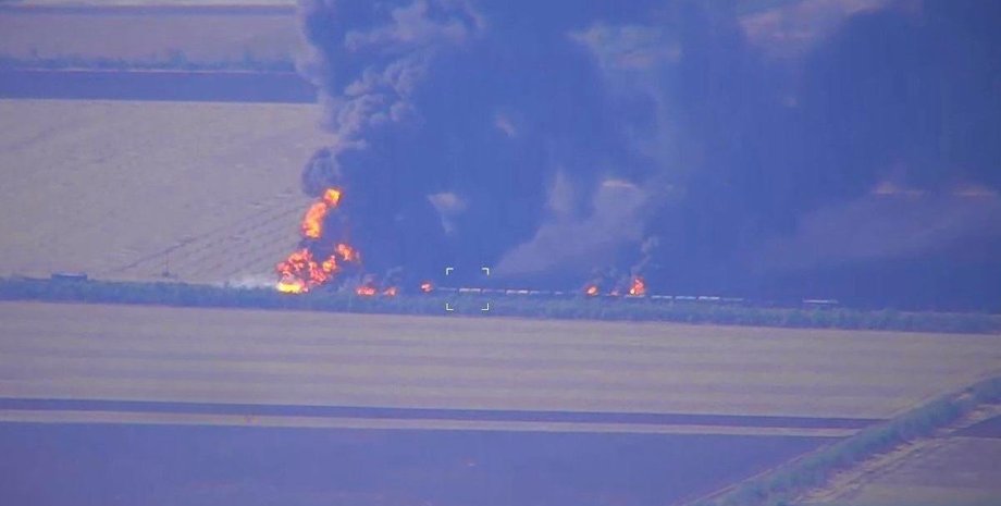 У окупованій частині Запорізькому області СОУ підірвали потяг та повністю знищили залізчнині шляхи