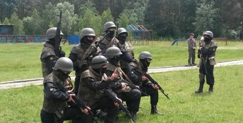 Учения батальона "Донбасс" / Фото: пресс-служба МВД Украины