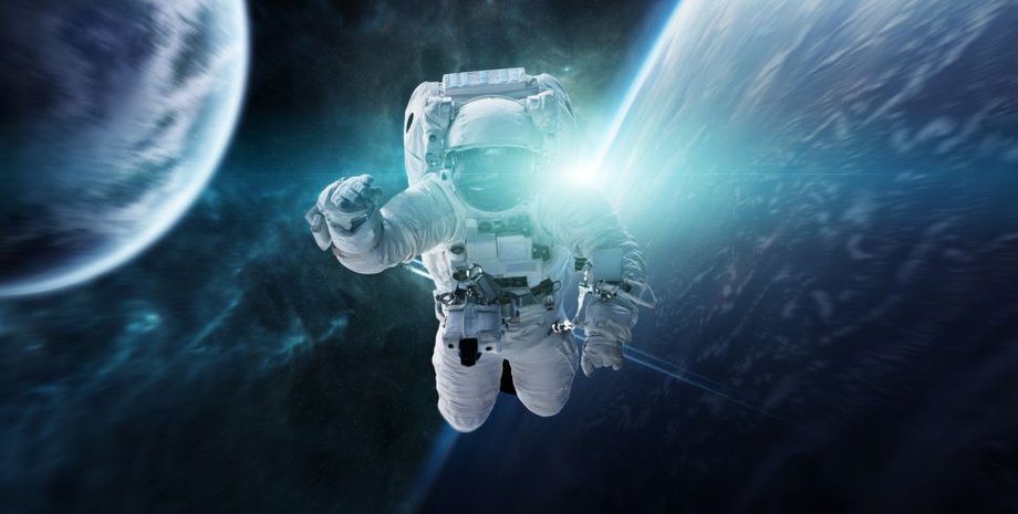 астронавт, космос