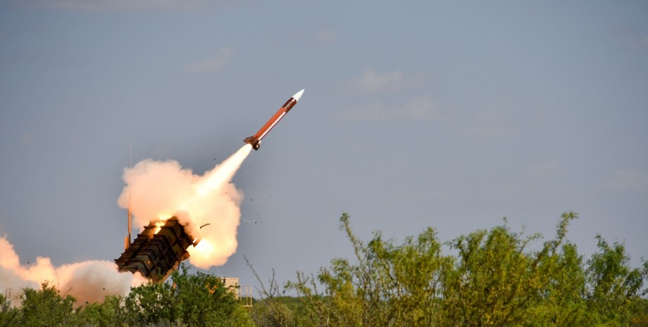 Володимир Зеленський, балістична ракета, форум обронних індустрій