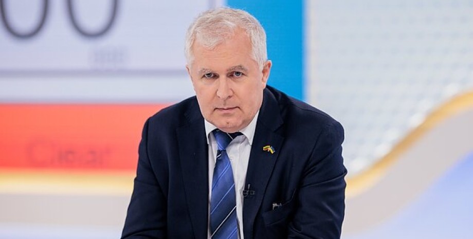 Арвидас Анушаускас, Литва, Минобороны Литвы, министр обороны Литвы