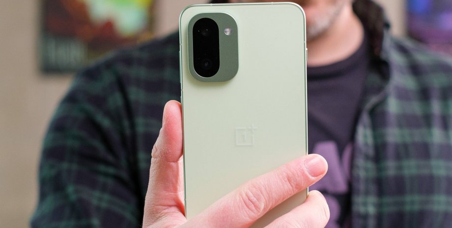 Смартфон OnePlus 15R