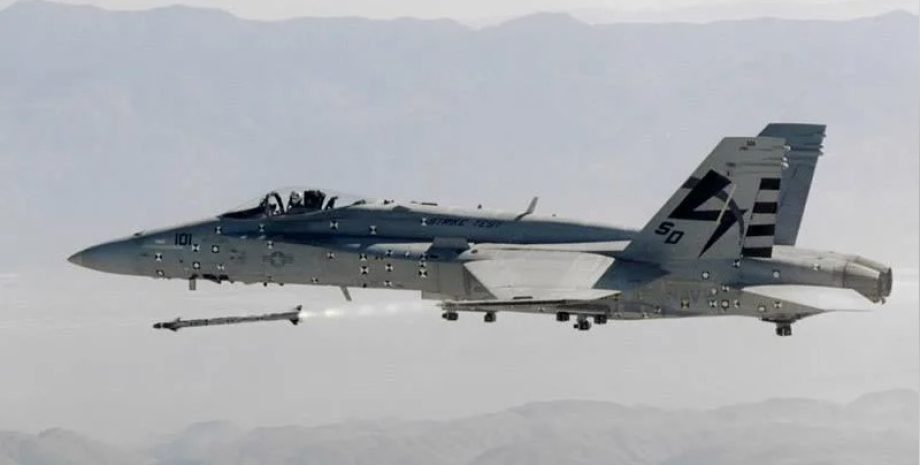 ракета AIM -9 пуск ракеты AIM -9