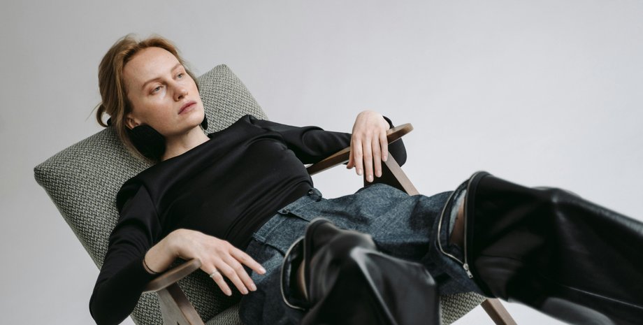 зимние брюки 2025, тренды зимы, модные брюки, Яна Щебельская, стильные брюки, вельветовые брюки, кожаные брюки, вельветовые брюки