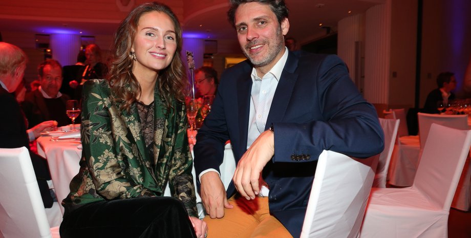 принцеса Софі, принц Людвіг, люди, стіл, стільці