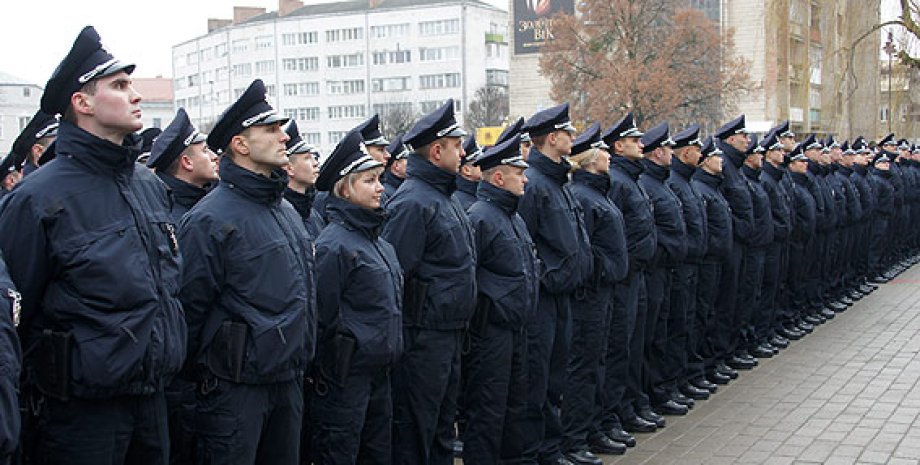 Патрульные полицейские Луцка приняли присягу / Фото: пресс-служба МВД
