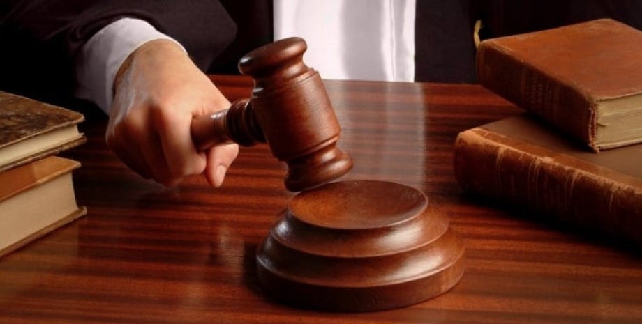 Поліція, крадіжка, крадіжка в морзі, інцидент в морзі, загиблий боєць скандал, загиблий боєць крадіжка, загиблий боєць обручка, загиблий боєць Житомирська область, суд, позбавлення волі