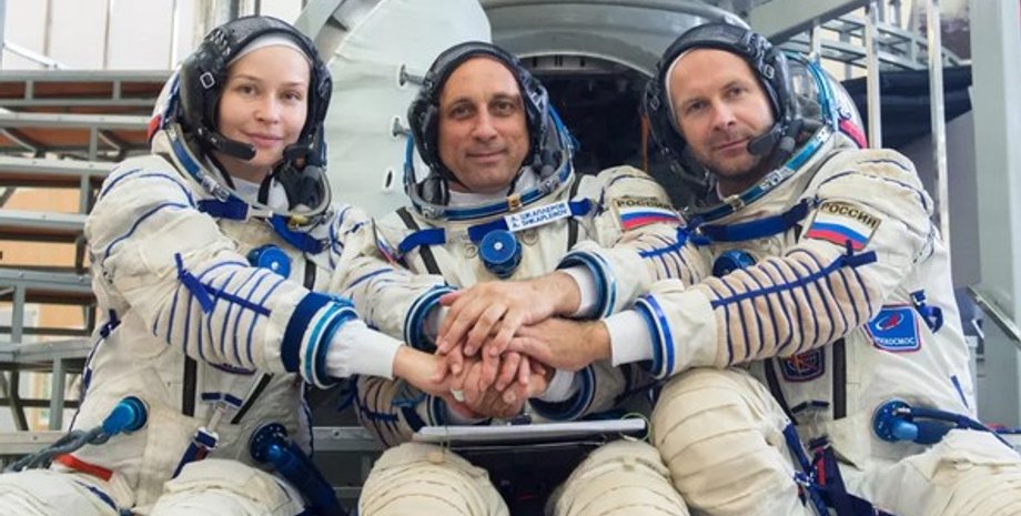 Юлия Пересильд, Антон Шкаплеров, Клим Шипенко.