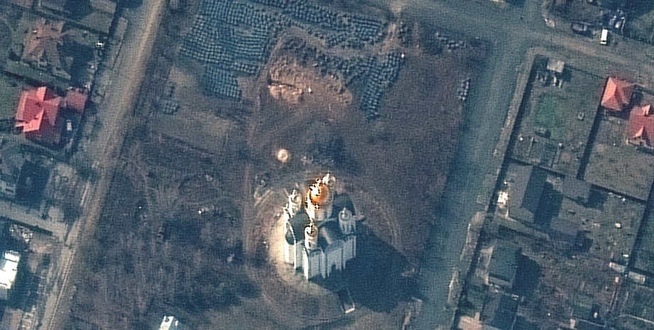 Буча, братская могила