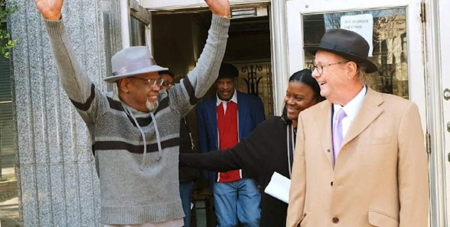 Глінн Рей Сіммонс 50 років провів за ґратами, хоча не скоював злочин, чоловікові виплатили 7 мільйонів доларів