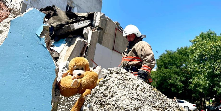 Ракетный удар по Одесской области, Одесская область, попадание ракеты, ракета попала в дом, жилой дом