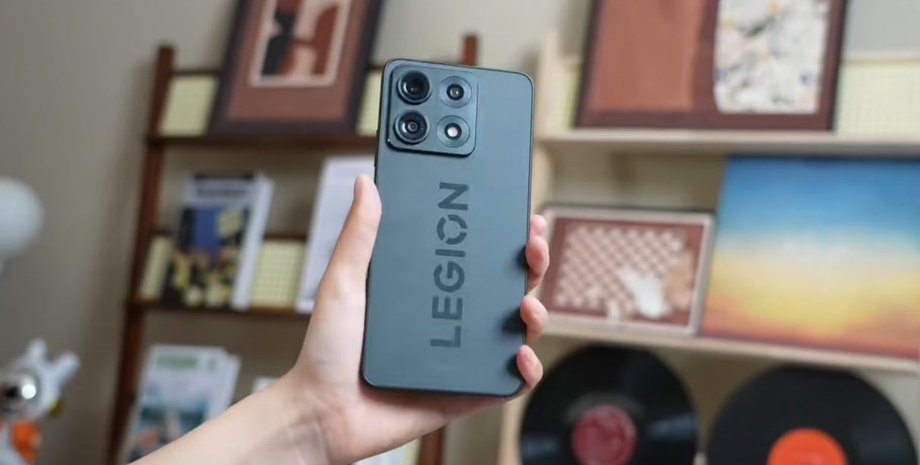 Смартфон Lenovo Legion Y70