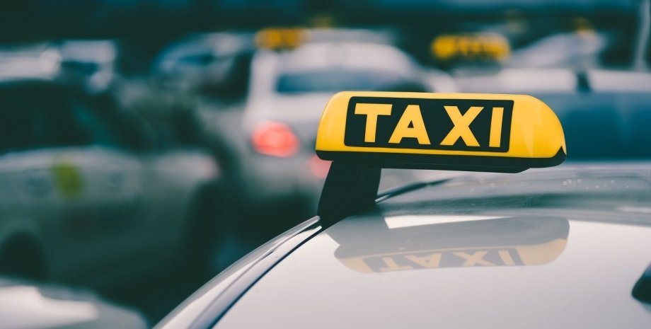 Водій таксі, львівський таксист