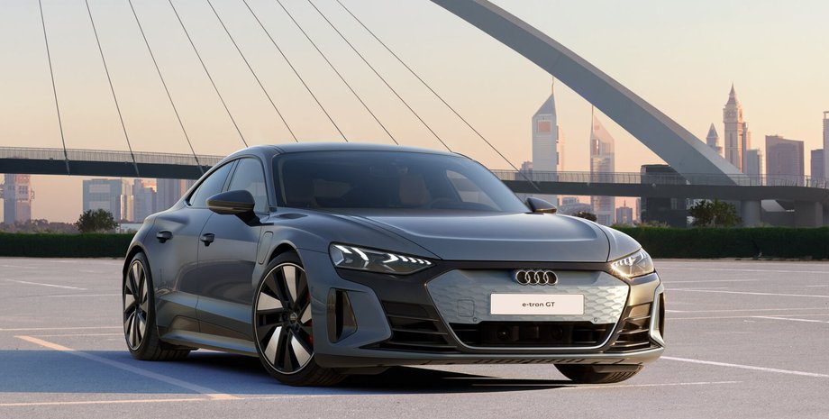 Audi, Audi e-tron GT, Электромобили, Электрокар, Наводнение, Видео, Блогер, Рис, Лафхак, Авто, Автомобили