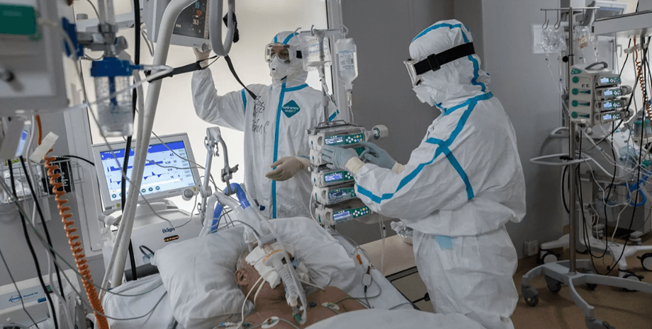 Медики, коронавирус, ковид, коронавирус статистика, госпитализации, места в больницах