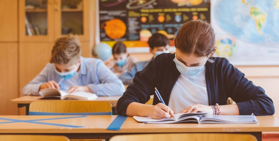 зарубіжна література, російські письменники у шкільній програмі, булгаков, гоголь, лермонтов, зміни шкільної програми