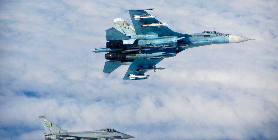 Российский Су-27 и британский "Тайфун" над Балтикой / Фото из открытого источника