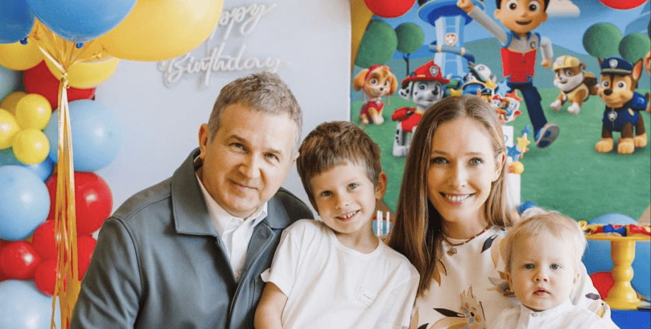 Катя Осадчая и Юрий Горбунов с сыновьями Катя Осадчая и Юрий Горбунов, день рождения юрия горбунова, сыновья юрия горбунова, сыновья кати осадчей