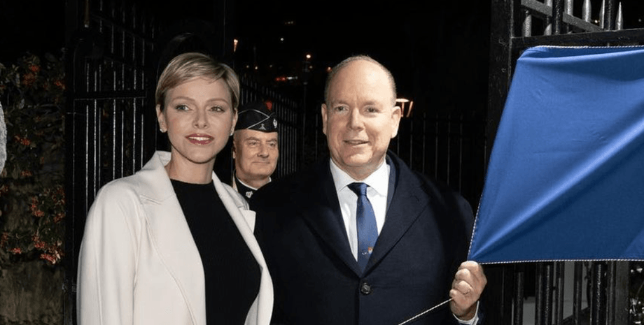 Княгиня Шарлен и князь Альбер, княгиня Монако, князь Монако, стильное пальто, стиль княгини Шарлен, платье прада