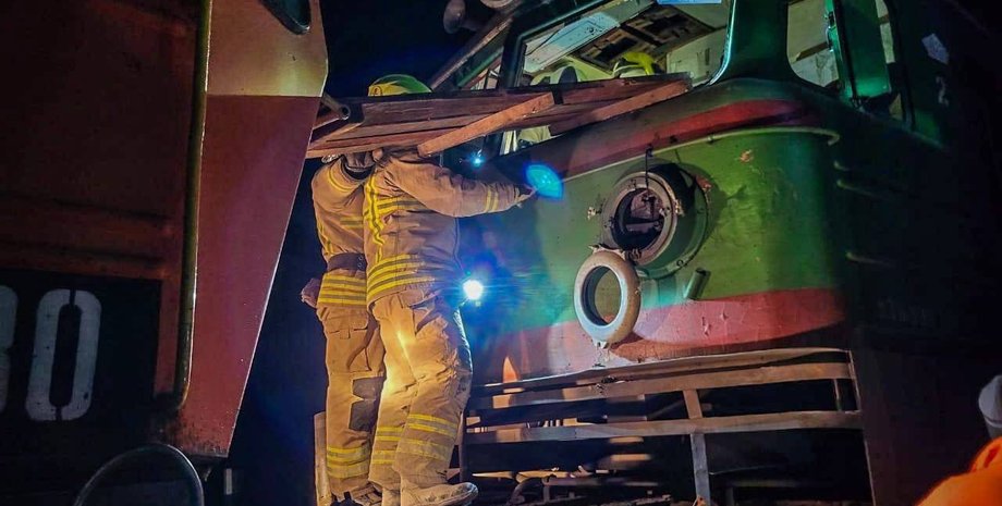 Потяг під Коростенем зійшов з рейок