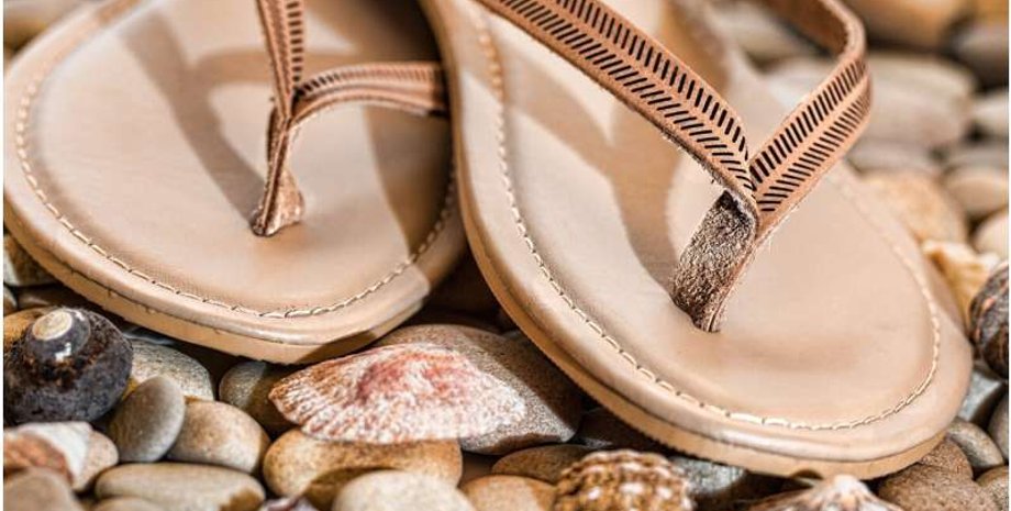 Ранняя обувь человека, Древняя история человечества, Исследование технологий, Обувь среднего каменного века, Когнитивные способности первобытных людей, Эволюция обуви, Обувь в древних цивилизациях, Доисторическая обувь, Поведение ранних гоминидов,