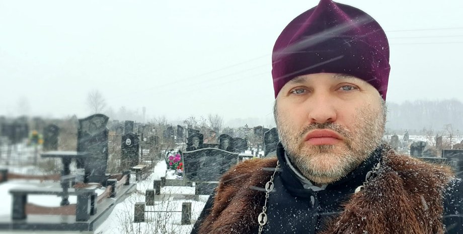 Александр Дедюхин , Священник, ПЦУ, Полтава, церковь, поп, кладбище, похороны, Украина, погода
