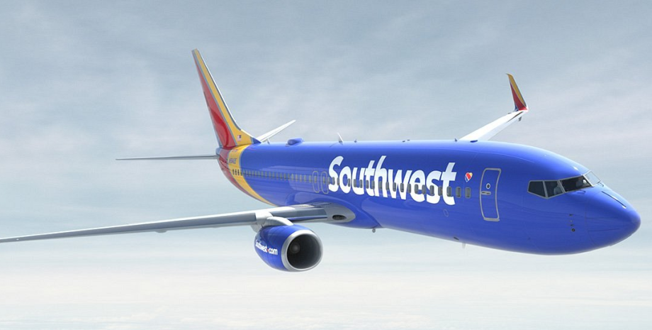 Літак, Southwest Airlines, спека в літаку, нещасний випадок, вибухає газована вода, літак у небі, політ