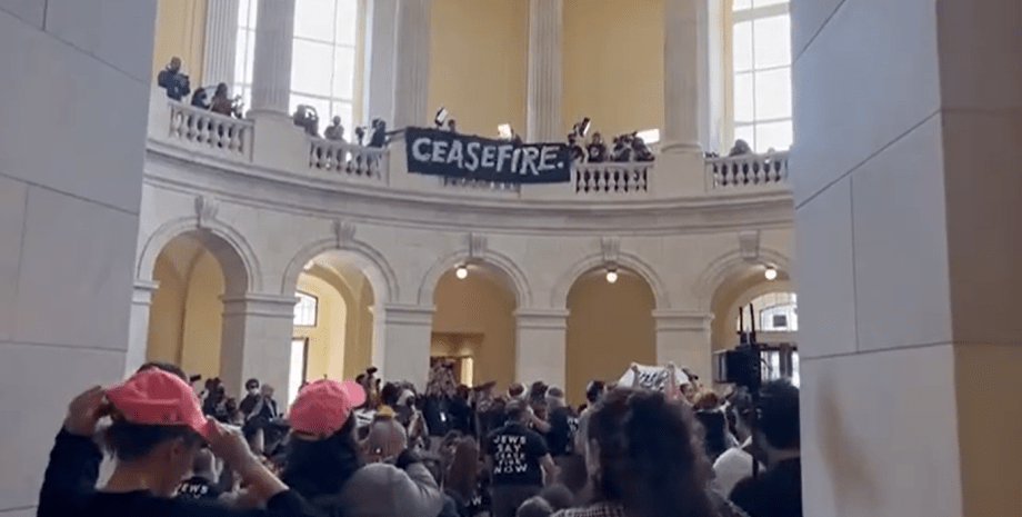 Протест в здании Конгресса США Протест, Конгресс США, евреи, палестинцы, война в Израиле, фото