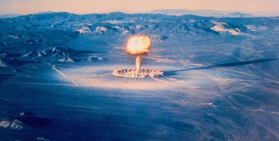 Ядерний вибух ядерний вибух на полігоні